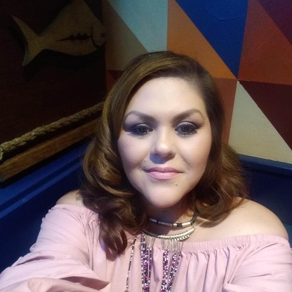 Meet your Posher, Lorena